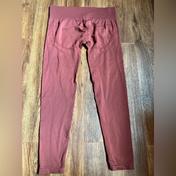 Gymshark Red Leggings Stretchy Form-Fitting Design size XXL - Picture 4 of 6